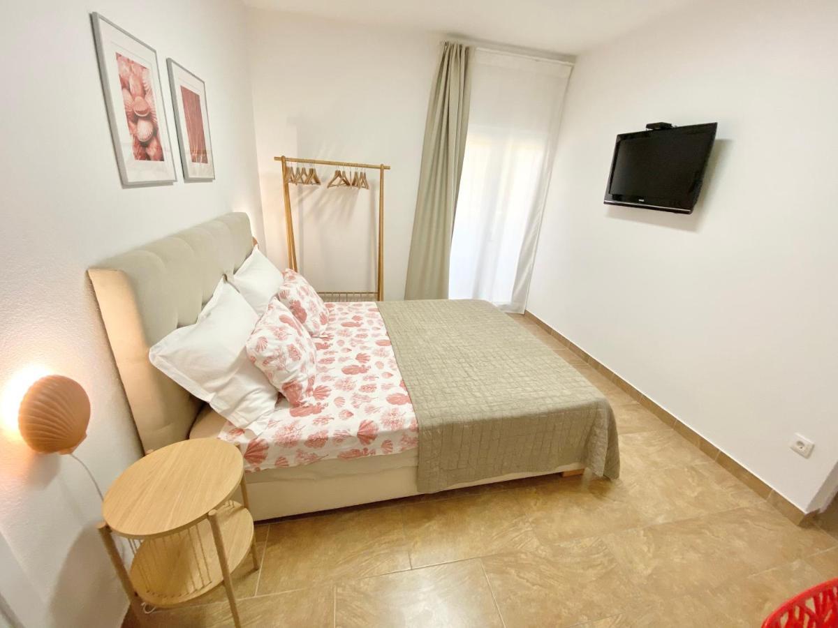 Mamma Mia Apartments-City Center Hvar Town Exterior photo